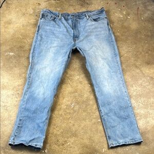 Levi's 511 jeans
Size: 42x30